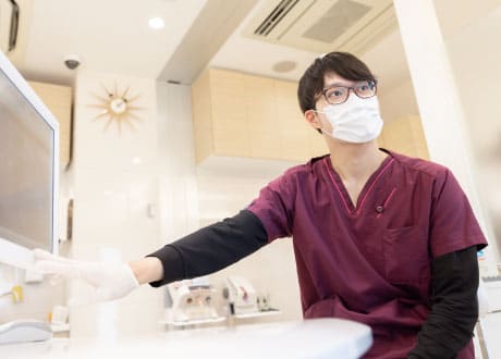鶴ヶ島市の歯科プラザ若葉歯科の歯科医師